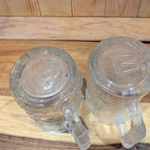 McDonald's Frosted Glass Mugs Set Batman And Robin - Picture 6 of 6